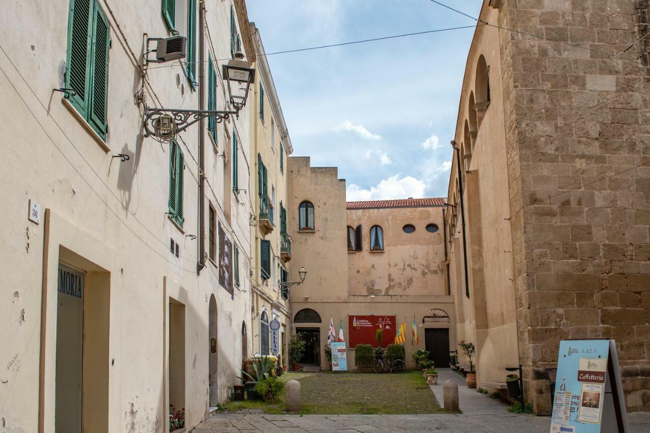 Centro Storico Carlo Alberto Alghero Exterior foto