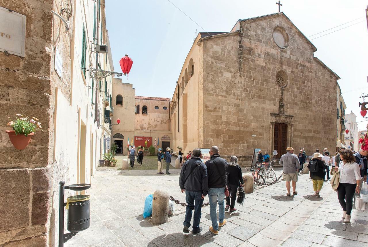 Centro Storico Carlo Alberto Alghero Exterior foto